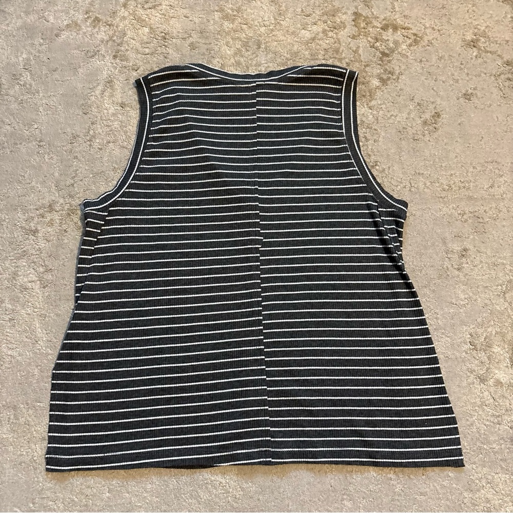 By Anthropologie Gray & White Striped Ribbed V Neck Tank Top Size Small - Picture 6 of 8